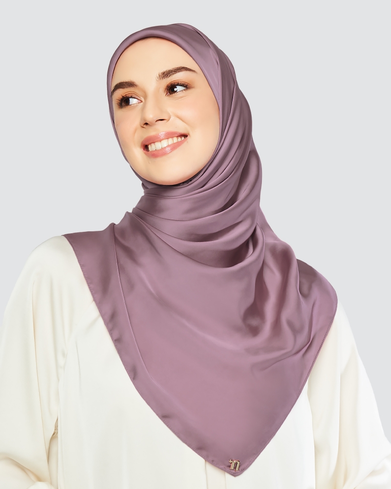 SWARA SATIN SQUARE - DUSTY MAUVE
