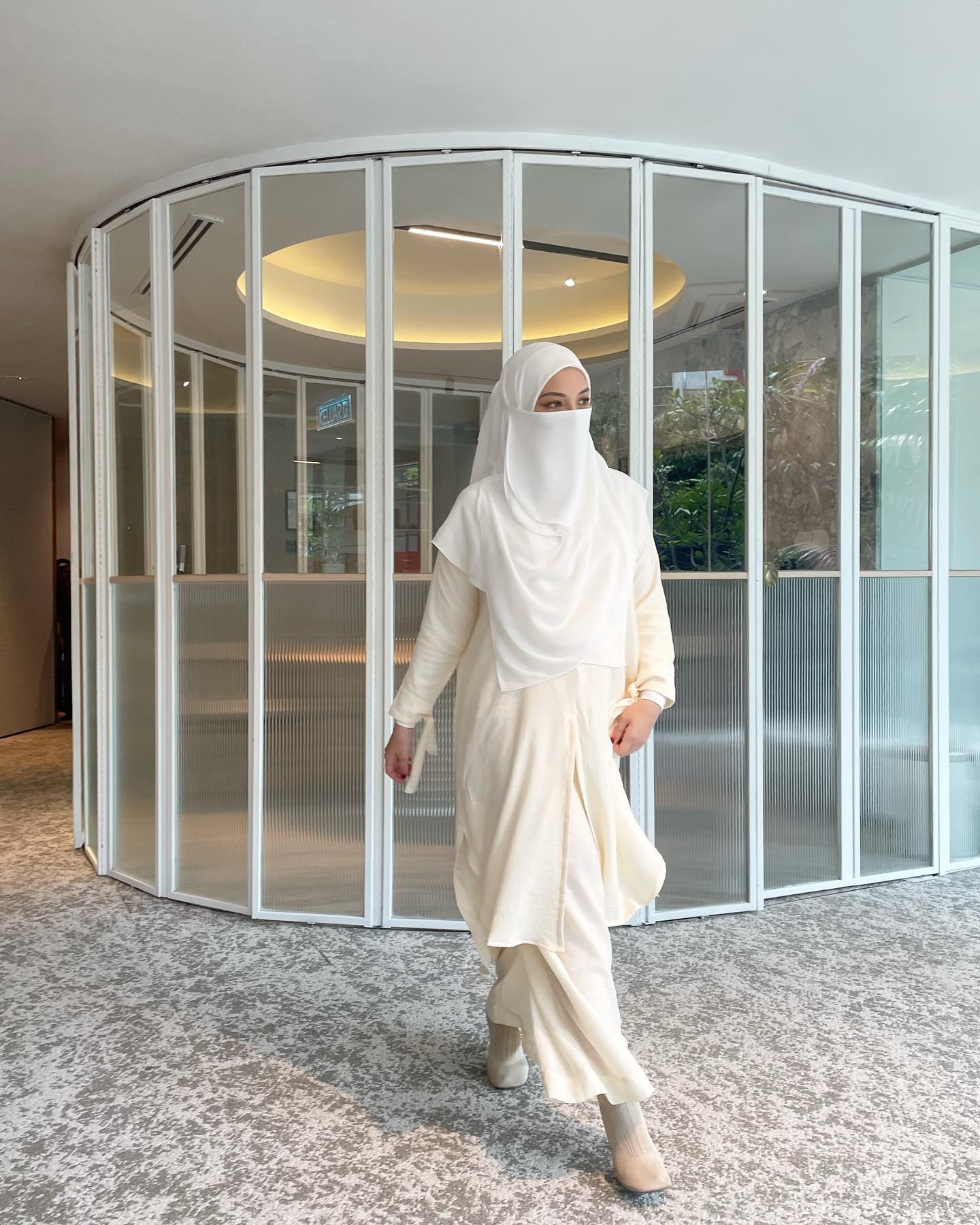 Weekend OOTD ideas? Well, here's one recommended by @neelofa!<br/>
Spotted our queen in the Tunic Top Co-Ords that can be worn as a set or separately, and just had to capture the beauty. If you are looking for an investment in your wardrobe, we highly recommend this co-ord set.<br/>
#Naelofar
